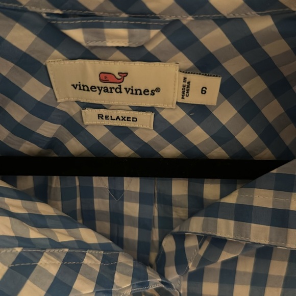 Vineyard Vines Relaxed Fit Button Down - Picture 6 of 7